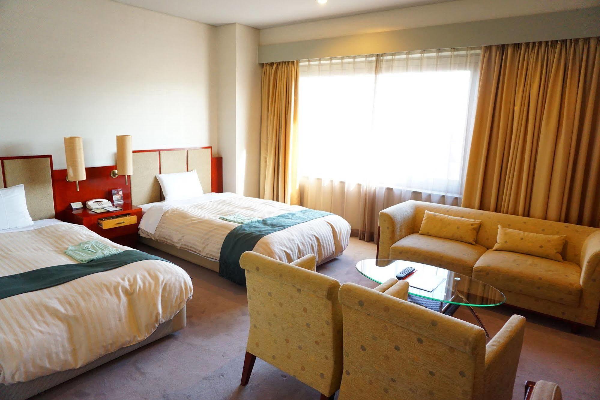 Kkr Hotel Hakata Fukuoka  Exteriör bild